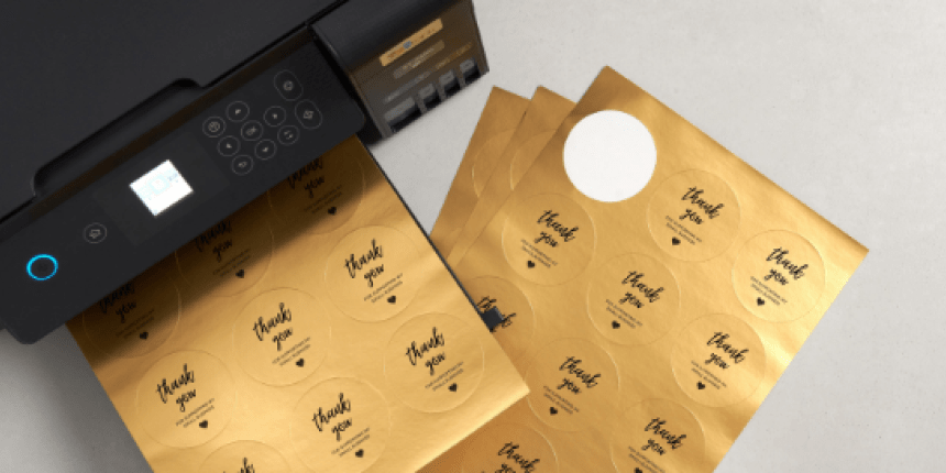 Personalised Gold Labels &amp; Stickers | Avery UK | Avery